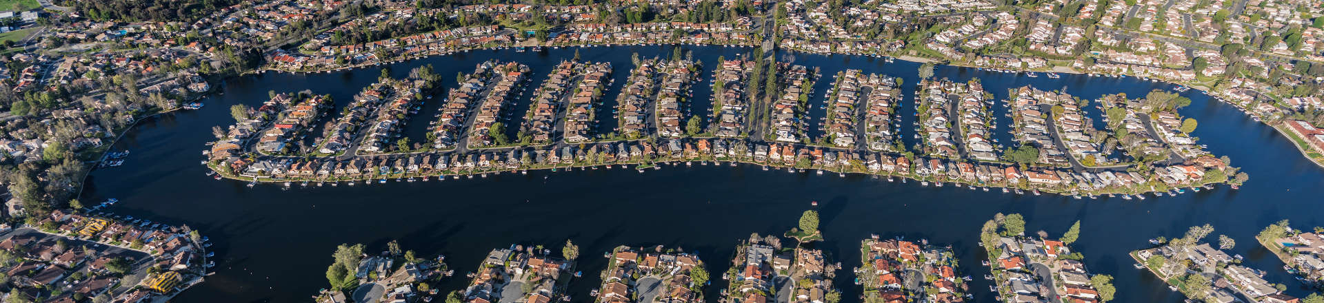 aerial view of Thousand Oaks, CA